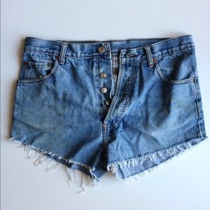 Vintage Levi High-Waisted Cutoff Shorts